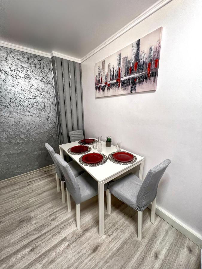 Luxor Ultra-Central Apartments 锡比乌 外观 照片